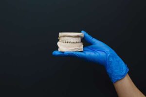 Jakie są rodzaje implantów zęba?