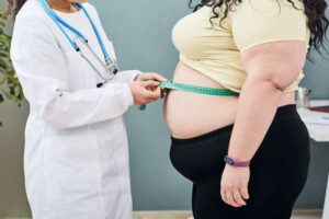 Do jakich problemów zdrowotnych może prowadzić otyłość?
